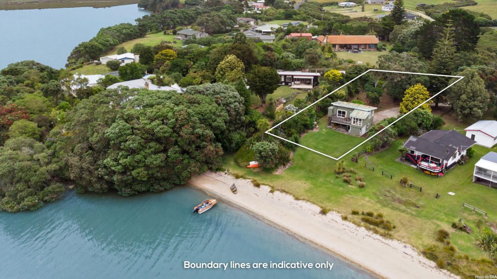 Absolute Beach Front - 5 Tainui Road - SOLD February 2020
